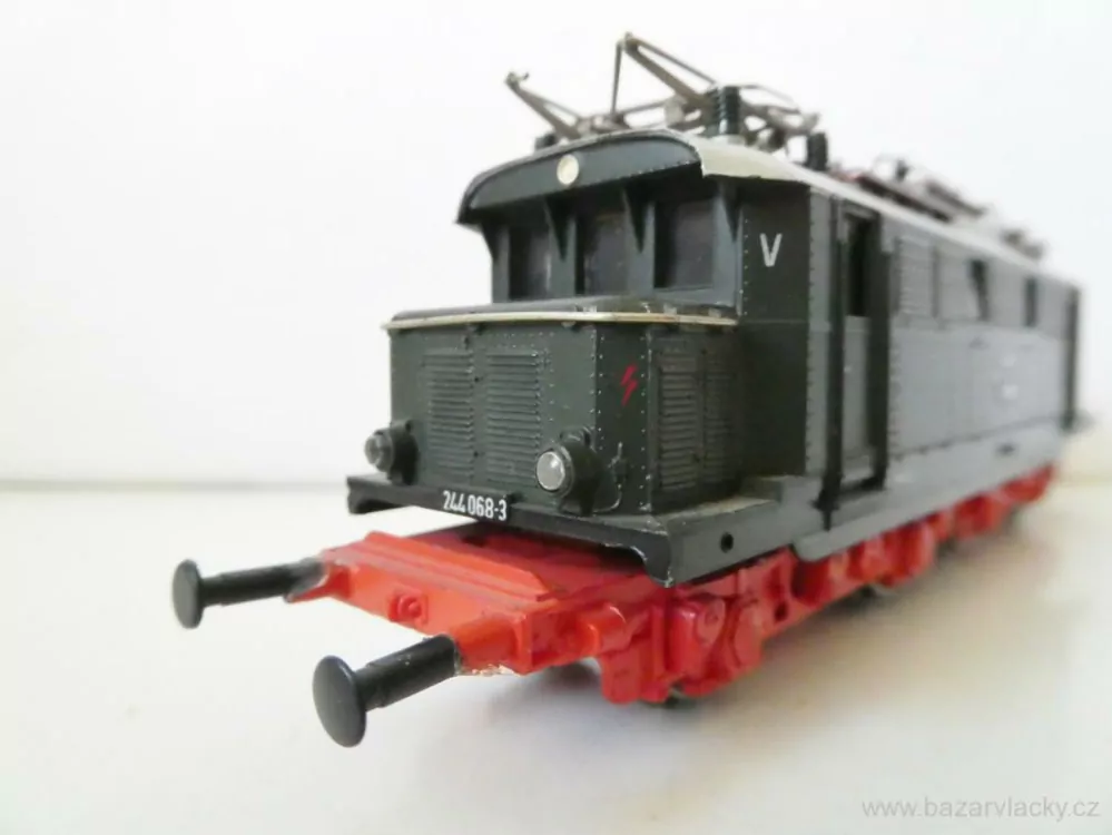 H0 PIKO Elektrická lokomotiva BR 244 068-3 DR