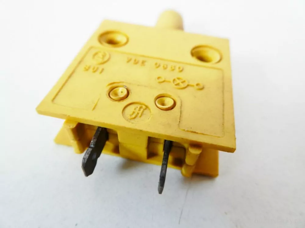 Osvětlení 3 ks s 13-ti náhradními žárovkami 