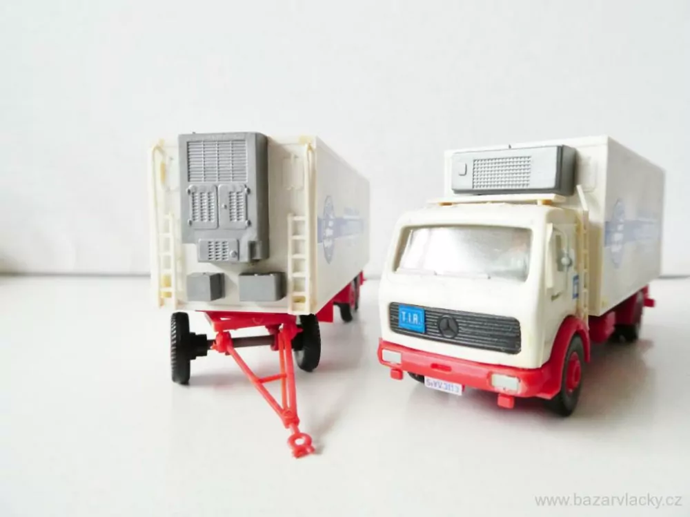 H0 Nákladní automobil MERCEDES s přívěsem chladící skříně DEUTRANS PĚKNÝ STAV