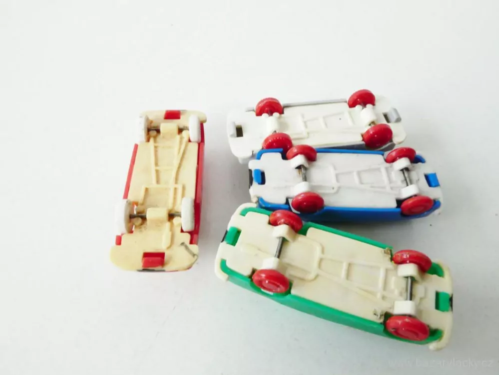 H0 SET 4 ks Osobní automobil Wartburg 