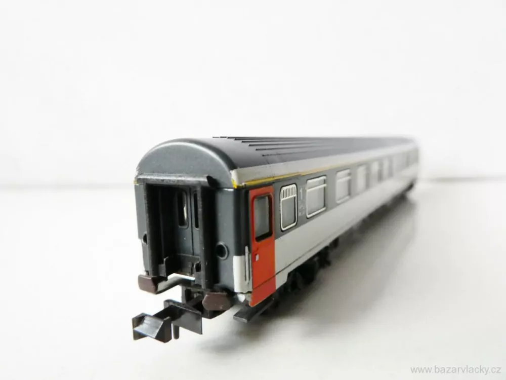 N MINITRIX Osobní vůz 1. tř. SNCF TOP STAV