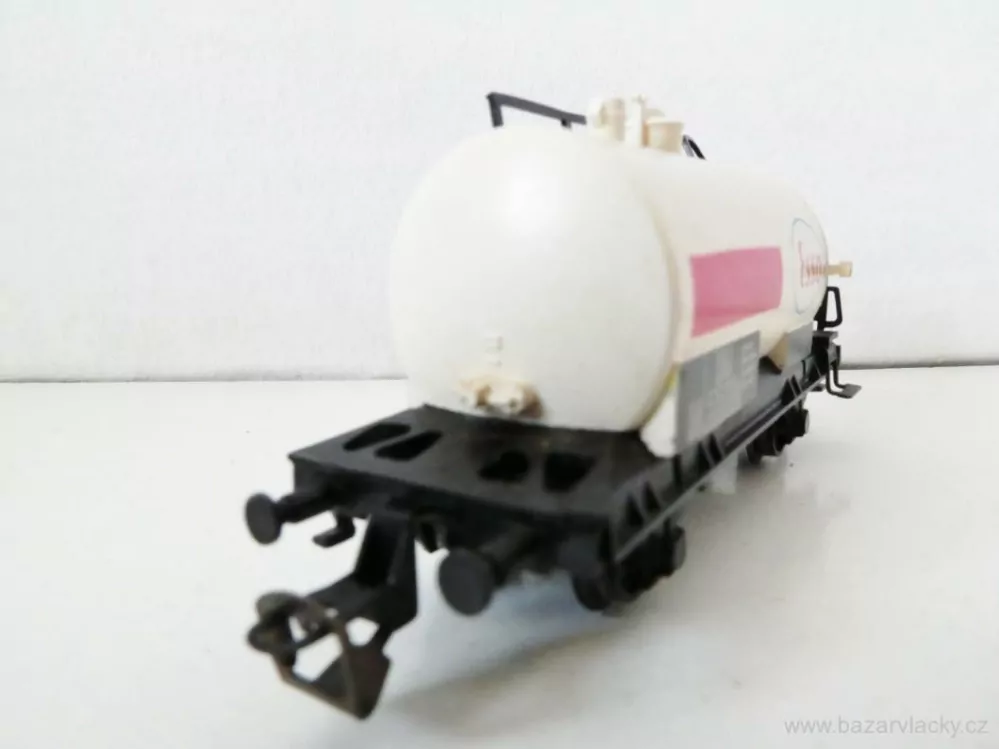 TT BTTB Cisternový vůz ESSO ÖBB PĚKNÝ STAV