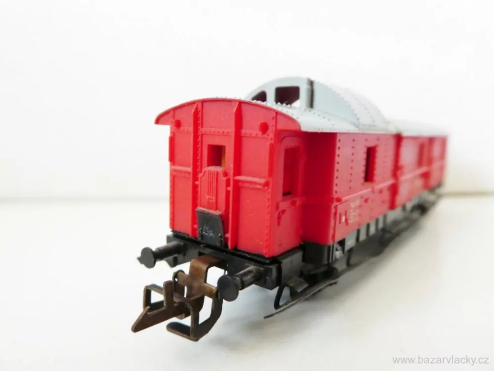 TT ZEUKE Služební zavazadlový vůz červený  DR