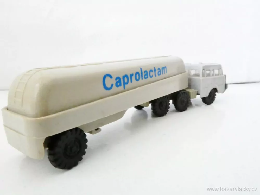 TT Nákladní automobil TATRA 813 66 cisterna Caprolactan
