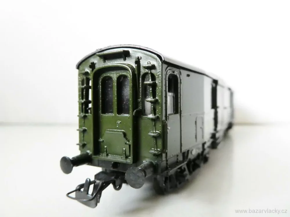 H0 SCHICHT - Služební zavazadlový vůz s posuvnými vraty DR TOP STAV NEPOUŽITÝ