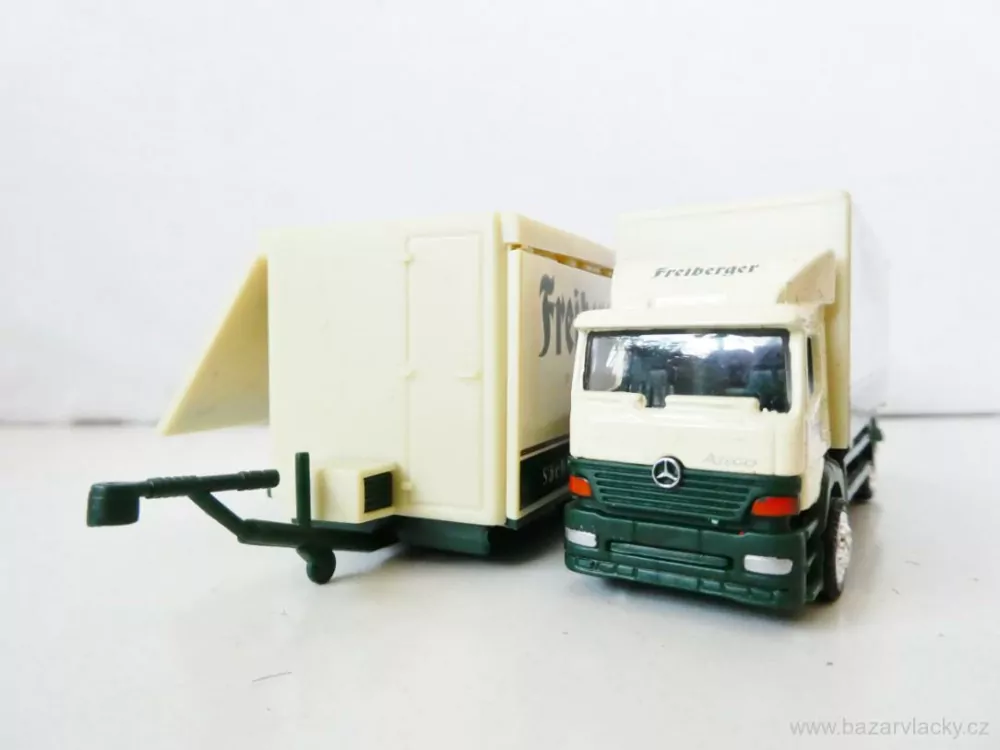 H0 Nákladní automobil Mercedes Feiberger Premium Pils s přívěsem na prodej piva s výčepním zařízením
