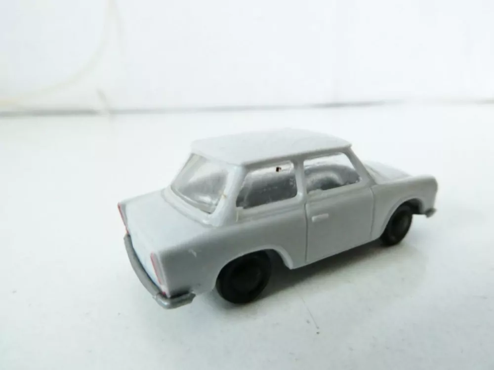 H0 Osobní automobil Trabant 601 šedý