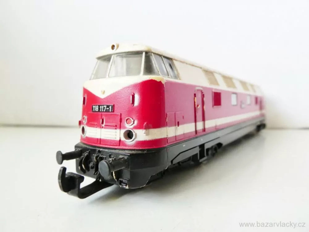 H0 PIKO/GÜTZOLD Dieselová lokomotiva BR 118 117-1 DR PĚKNÝ STAV