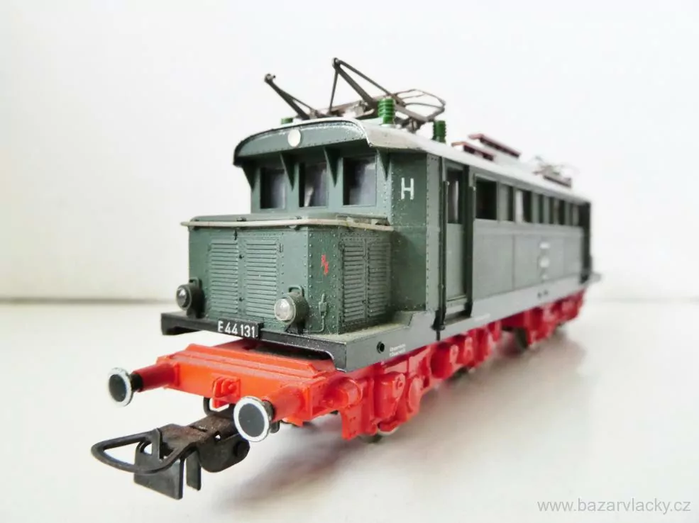 H0 PIKO Elektrická lokomotiva E 44 131 DR TOP STAV