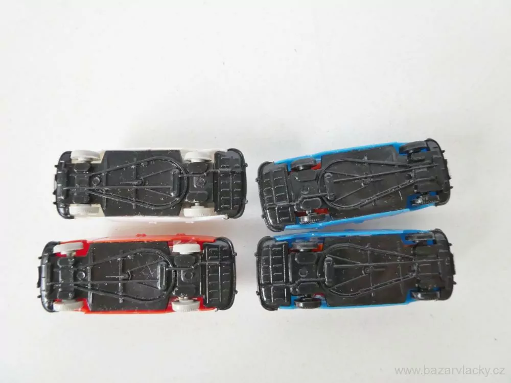 H0 SET 4 ks Osobní automobil Wartburg