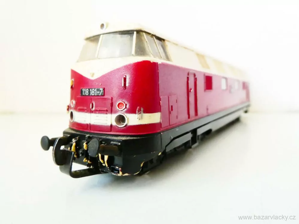 H0 GÜTZOLD Dieselová lokomotiva BR 118 181-7 DR NA OPRAVU (svítí, ale nejede)