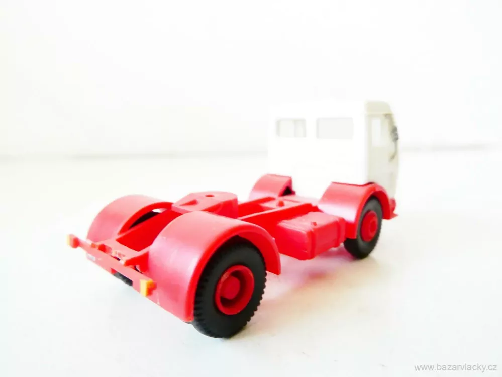 H0 Nákladní automobil Mercedes - tahač
