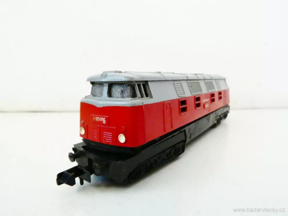 N PIKO Dieselová lokomotiva V 180 006 DR PĚKNÝ STAV