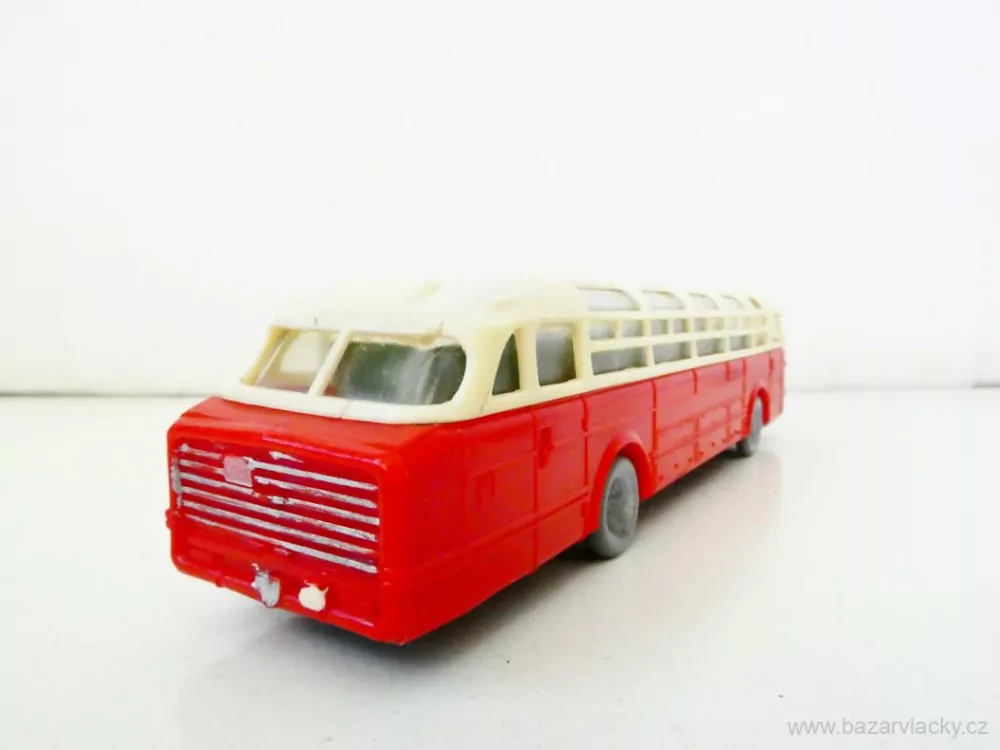 H0 Autobus PĚKNÝ STAV