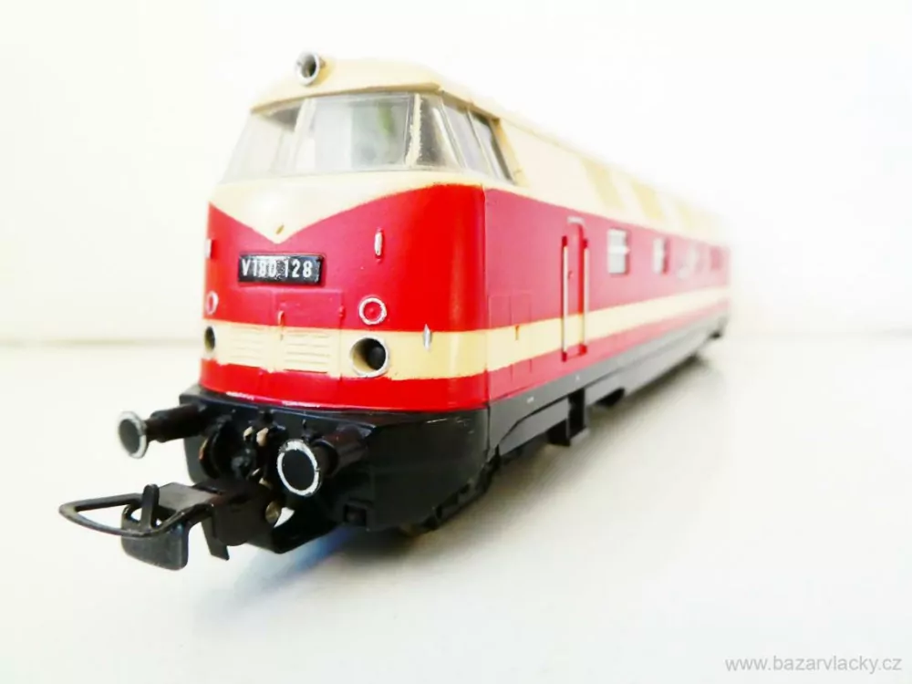 H0 GÜTZOLD - Dieselová lokomotiva V 180 128 DR PĚKNÝ STAV