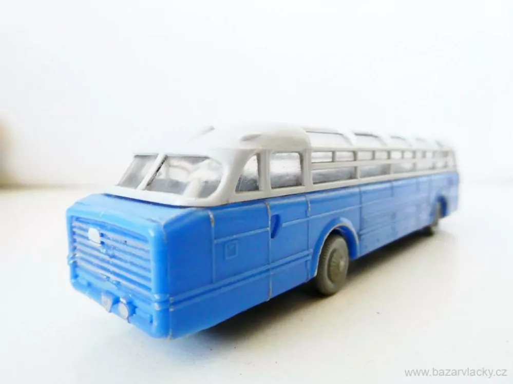H0 Autobus IKARUS