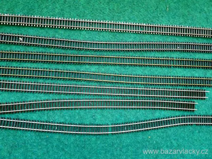 H0 SET 7 ks - ROCO 42200 FLEXI KOLEJ 2 ks, ROCO 4400 FLEXI KOLEJ 2 ks a ROCO 42406 DLOUHÁ KOLEJ 3 ks