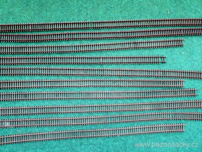 H0 SET 10 ks - H0 PILZ DLOUHÉ KOLEJE 1/1 ( 66 - 101 cm )