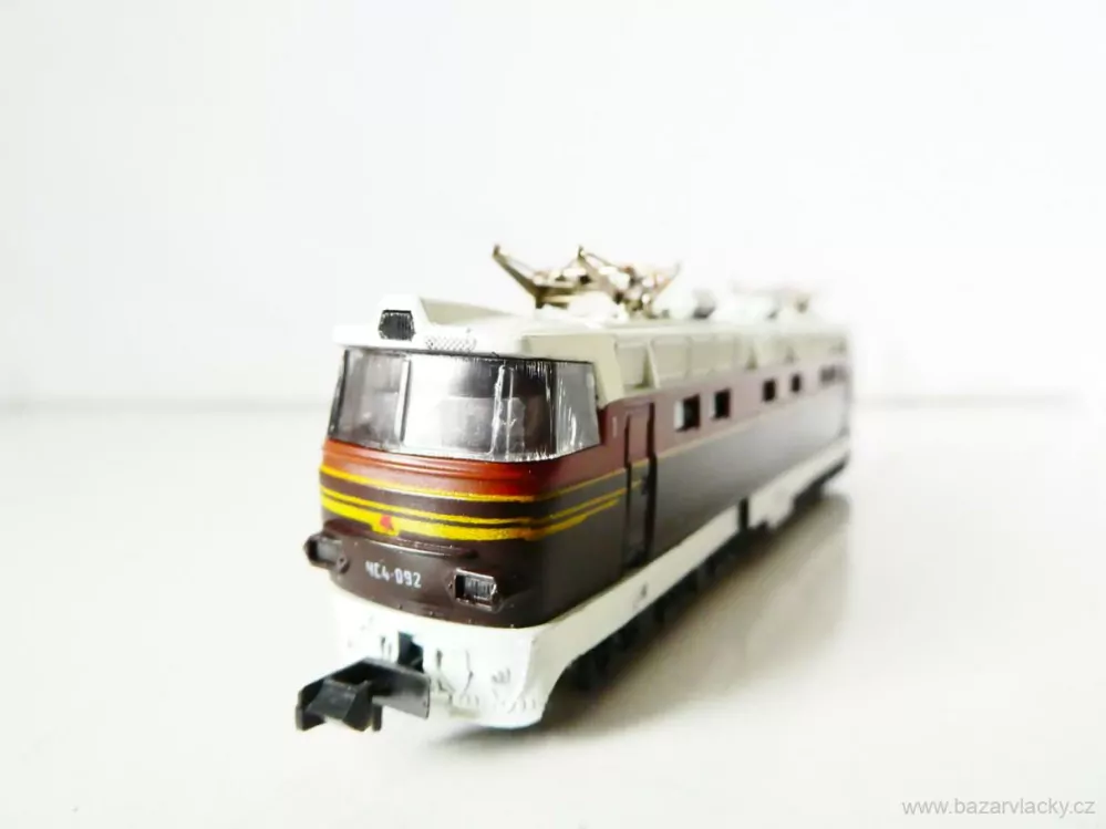 N PIKO Elektrická lokomotiva ЧC4 092 CCCP ŠKODA OSVĚTLENÁ TOP STAV NEPOUŽÍVANÁ