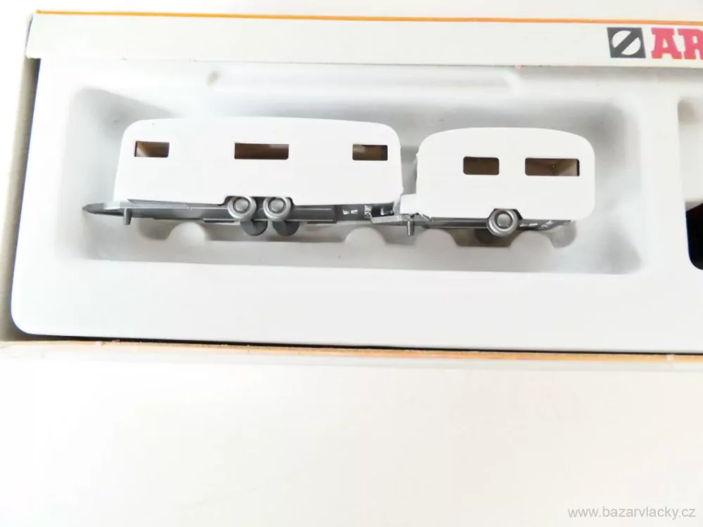 N ARNOLD 4472 SET - Klanicový vůz 430 052 se dvěma obytnými vozy (karavan) DB TOP STAV NEPOUŽITÉ v krabičce