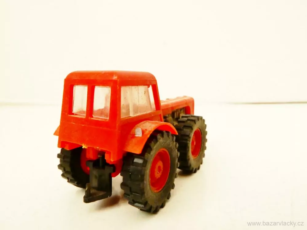 H0 Traktor červený