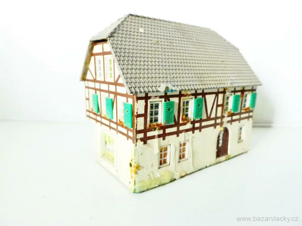 TT OWO MODELLE Hrázděné vesnické stavení NA RENOVACI