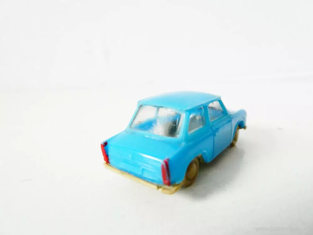 H0 Osobní automobil Trabant 601 modrý