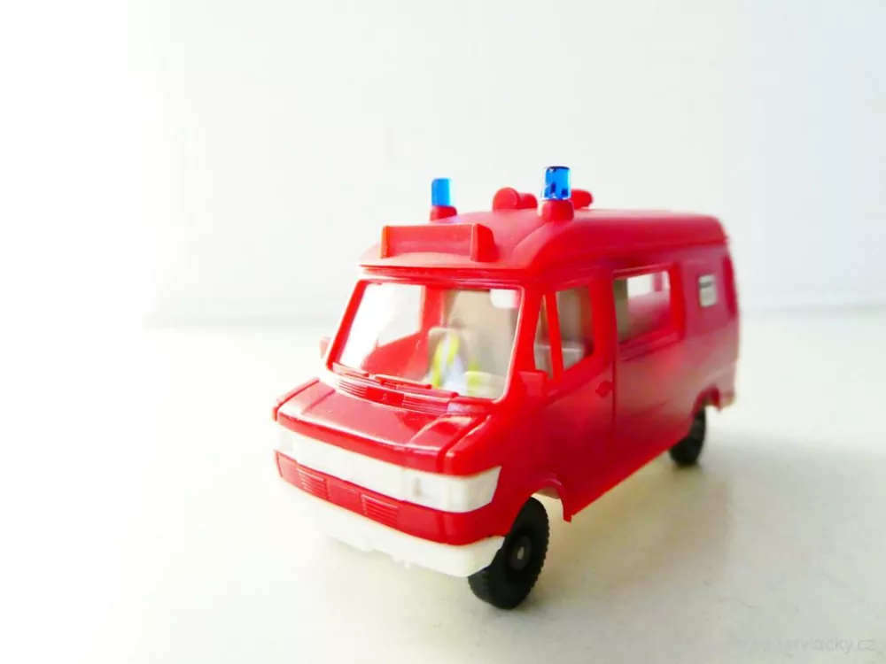 H0 Wiking 20605 Dodávka RTW Hasiči NOVÉ V KRABIČCE