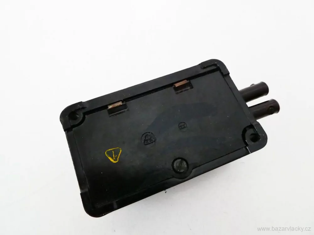 Klávesnice přepínací tlačítková vč. dvou banánků