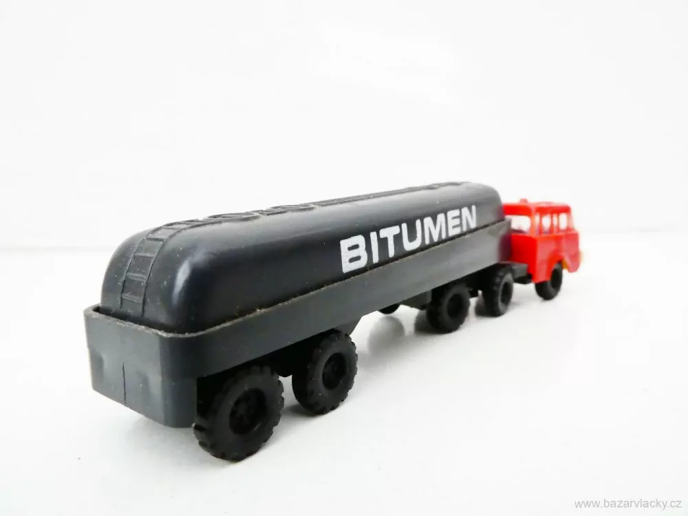 TT Nákladní automobil TATRA 813 66 cisterna BITUMEN PĚKNÝ STAV