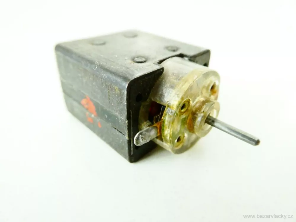 Motor do lokomotivy 
