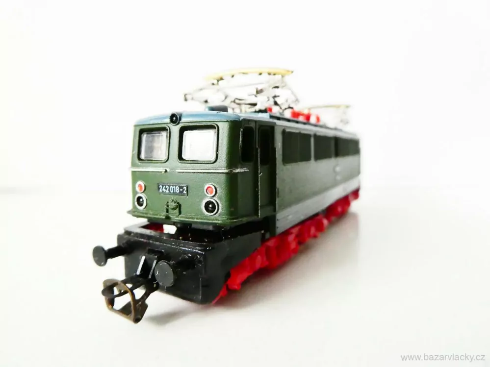TT BTTB Elektrická lokomotiva E 242 018-2 DR PĚKNÝ STAV