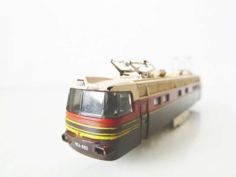 N PIKO Náhradní kastle pro elektrickou lokomotivu ЧC4 092 CCCP ŠKODA PĚKNÝ STAV