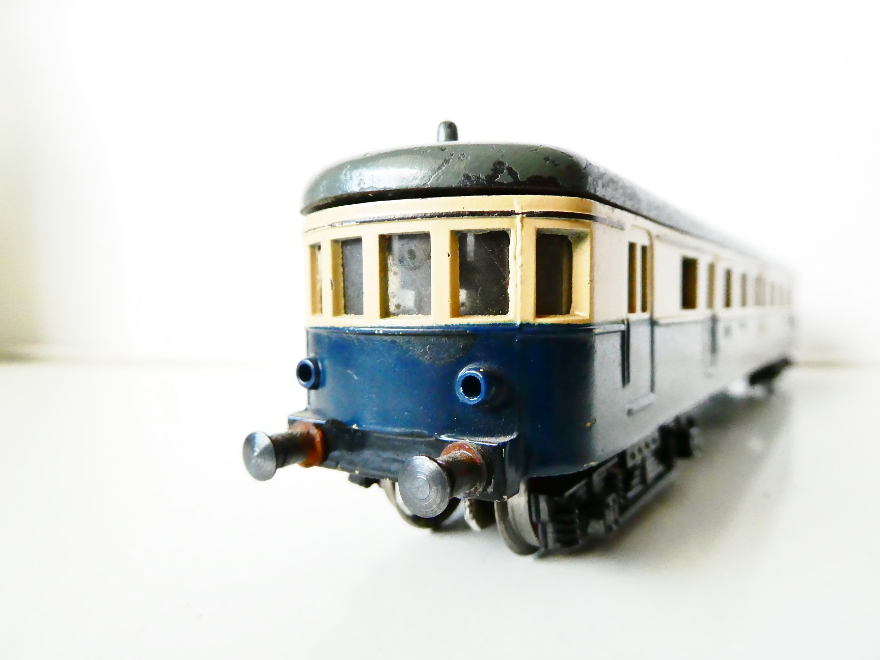 H0 PIKO Motorový vůz 3. tř. 0401 Halle (ANTIK)