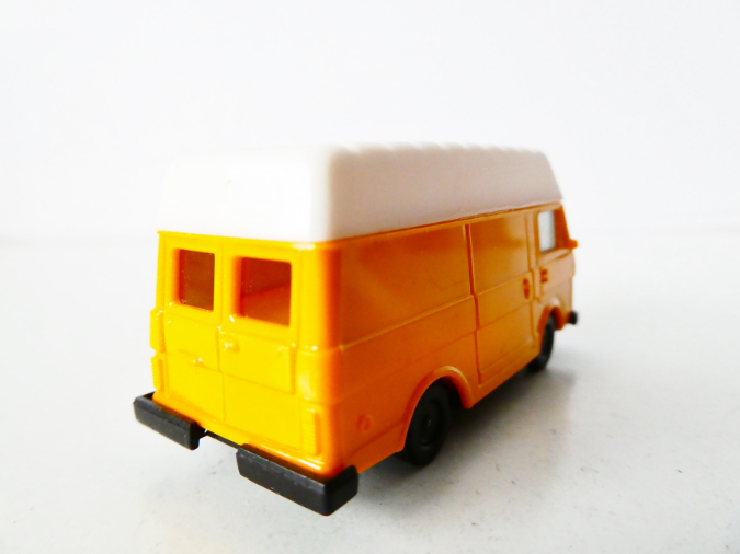 H0 HERPA Dodávka VW LT oranžová s bílou střechou TOP STAV