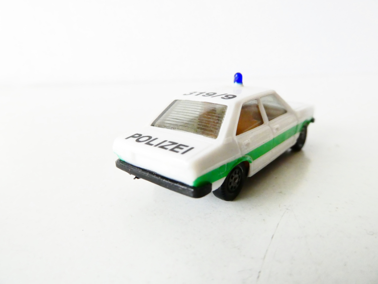 H0 HERPA Policejní osobní automobil Audi 80 GTE TOP STAV NEPOUŽITÝ