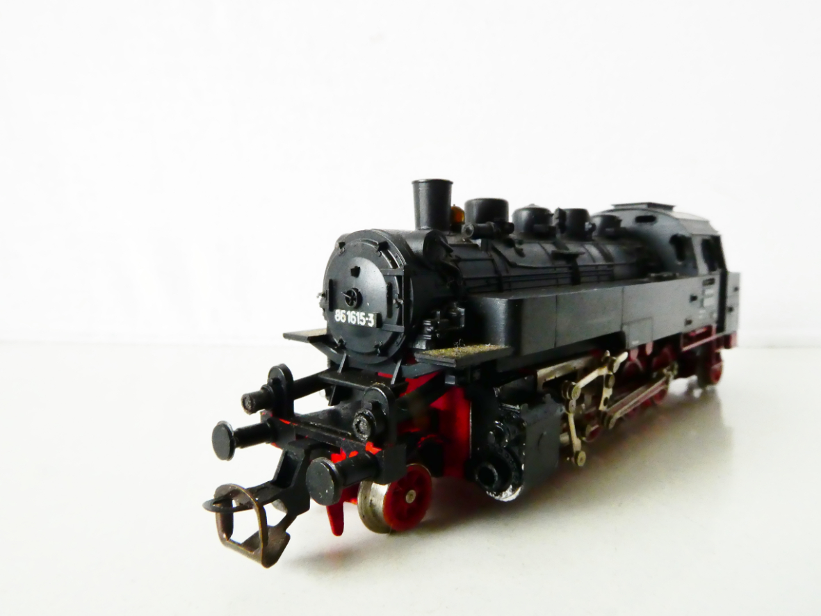 TT BTTB Parní lokomotiva BR 86 1615-3 DR OSVĚTLENÁ TOP STAV NEPOUŽÍVANÁ v krabičce