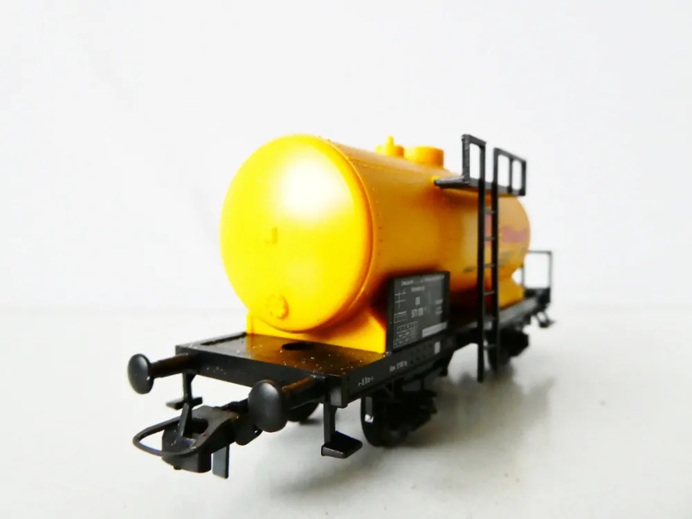 H0 ROCO 4384A/46205 Cisternový vůz 571 120 Shell DB TOP STAV NEPOUŽITÝ v krabičce (nutno doplnit jedno spřáhlo)