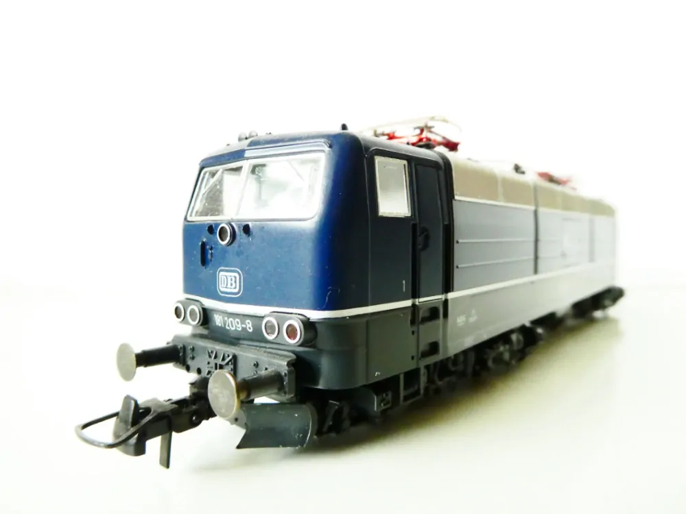 H0 ROCO 43690 Elektrická lokomotiva BR 181 209-8 DB OSVĚTLENÁ TOP STAV NEPOUŽÍVANÁ