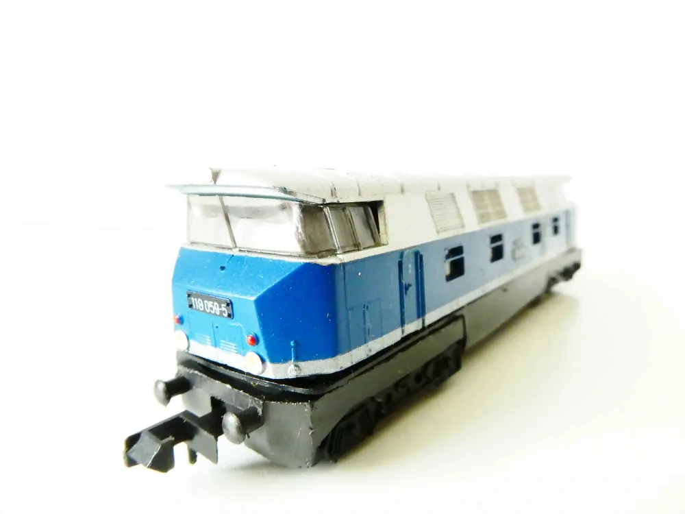 N PIKO Dieselová lokomotiva BR 118 059-5 DR