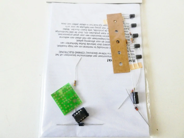 Tams Elektronik - Stavebnice - Simulátor zářivek LC-10 NOVÉ orig. zabalené