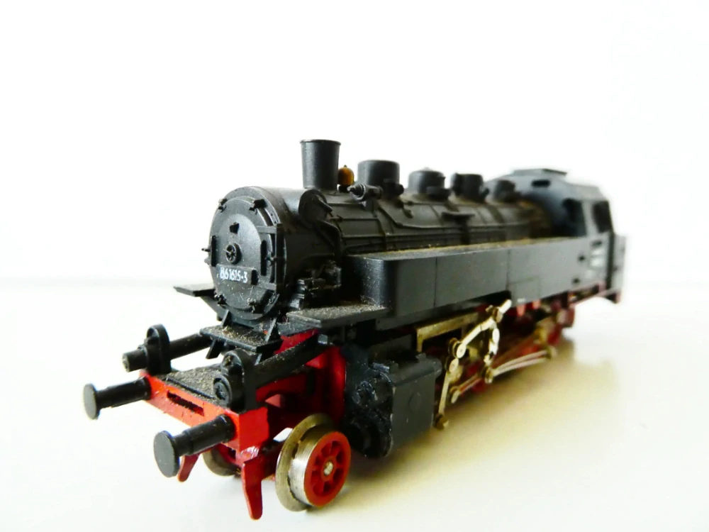 TT BTTB Parní lokomotiva BR 86 1615-3 DR OSVĚTLENÁ v krabičce