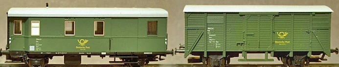 TT TILLIG 500485 Sada dvou poštovních vozů "Deutsche Post" s doplňky TOP STAV NEPOUŽITÉ v orig. krabičce s návodem