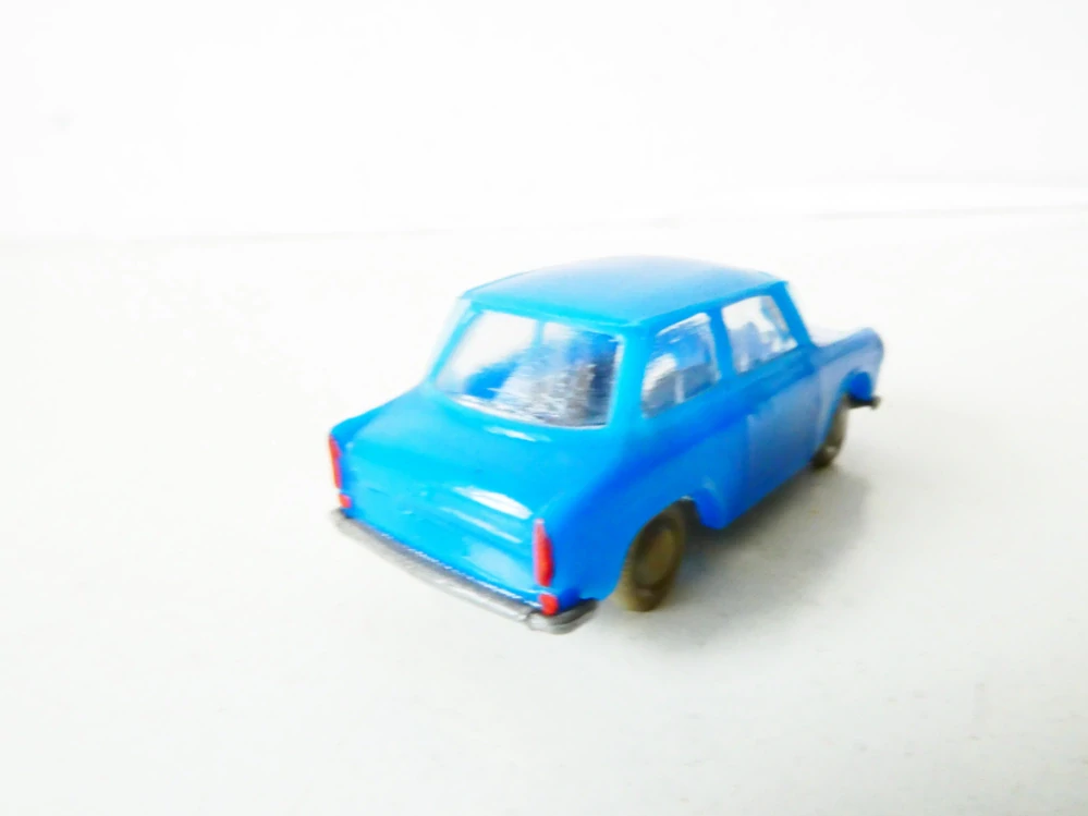 H0 Osobní automobil Trabant 601 modrý PĚKNÝ STAV