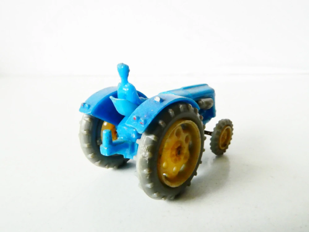 TT Traktor s řidičem PĚKNÝ STAV