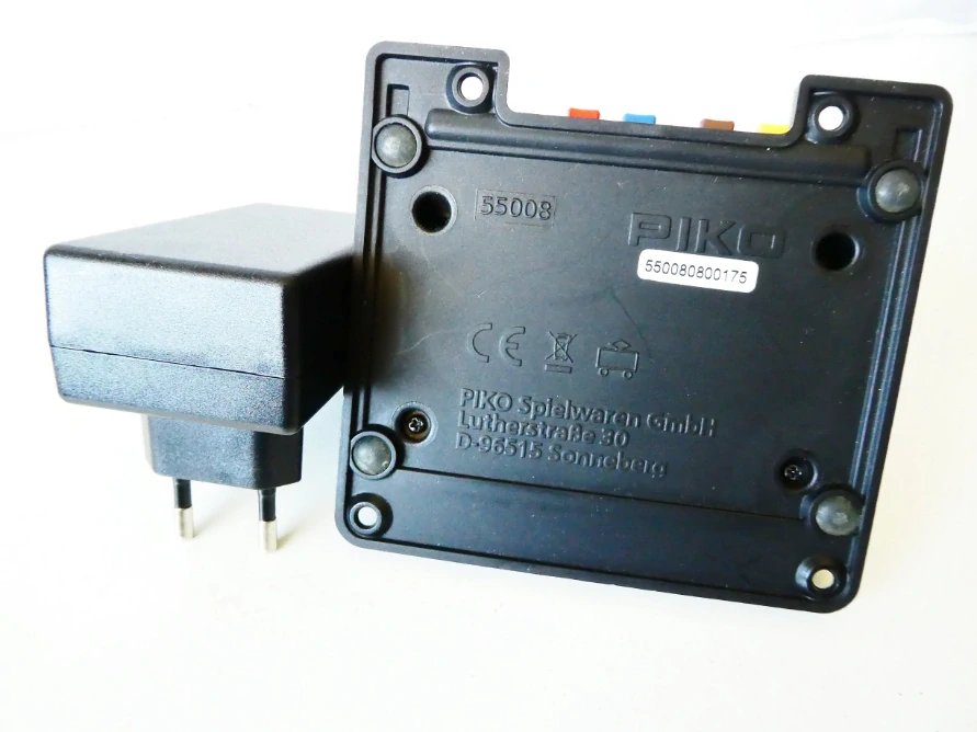 PIKO 55008 Regulátor jízdy 18 V/DC + PIKO 55045 AC/DC ADAPTER TOP STAV