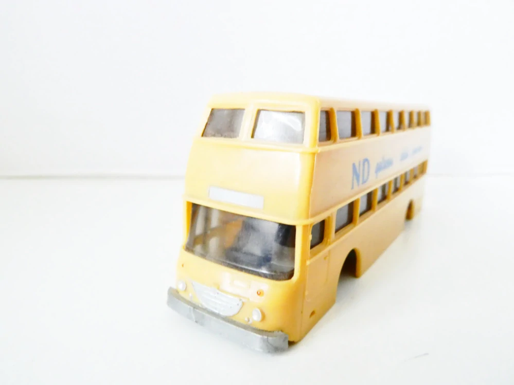 H0 H0 Autobus ND gelesen - dabei gewesen! BEZ KOLEČEK - NA SERVIS