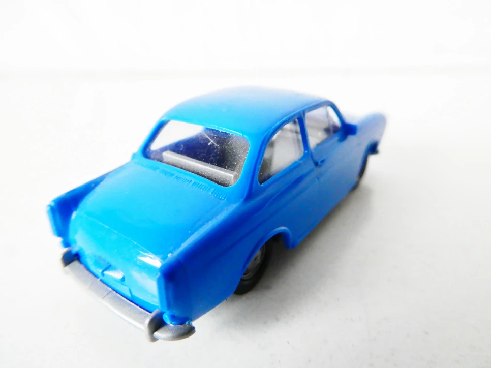 H0 ROCO Osobní automobil VW modrý PĚKNÝ STAV