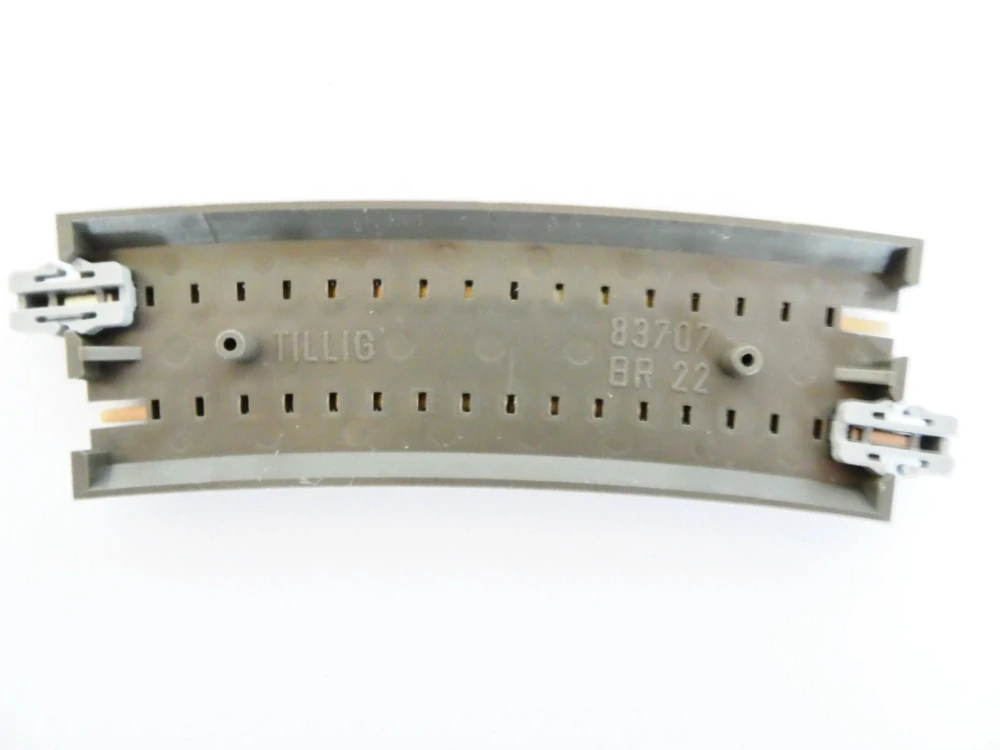 TT Tillig 83707 Oblouková kolej BR 22 R 353 mm 15° s podložím TOP STAV NEPOUŽITÁ
