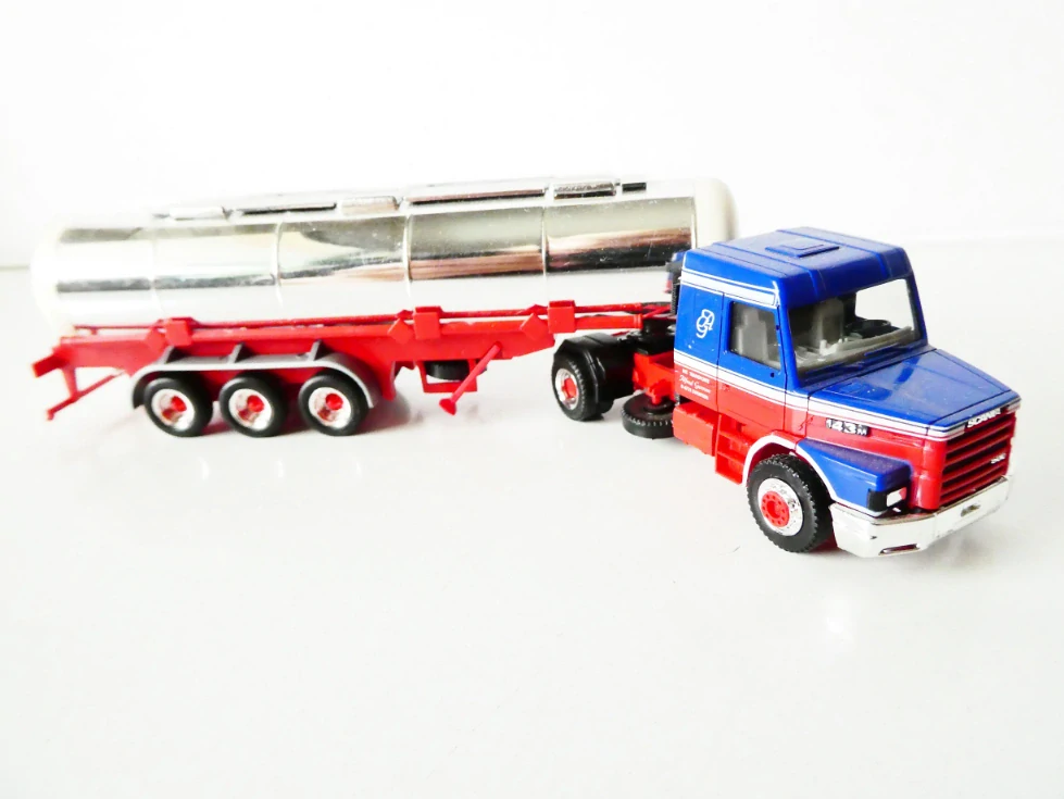 H0 HERPA Nákladní automobil SCANIA 500 s cisternou INT. TRANSPORTE Alfred Gennen TOP STAV